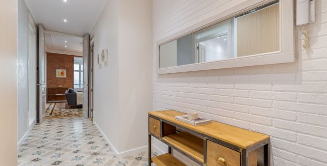  apartment barcelona eixample pasillo