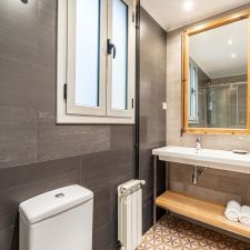 Apartmento barcelona eixample ba&ntilde;o 2