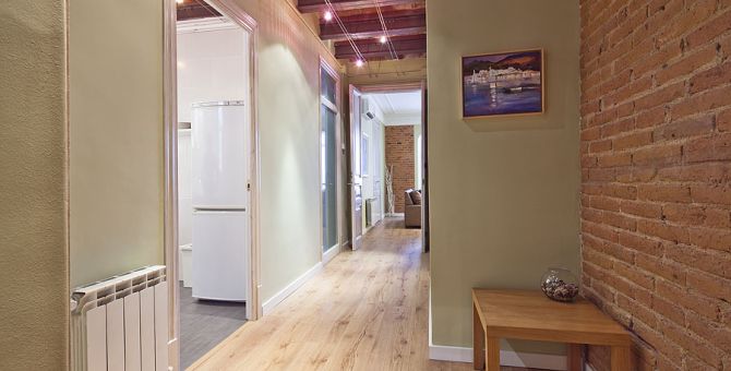  apartment barcelona eixample pasillo