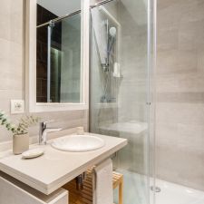 apartment barcelona eixample ba&ntilde;o 2