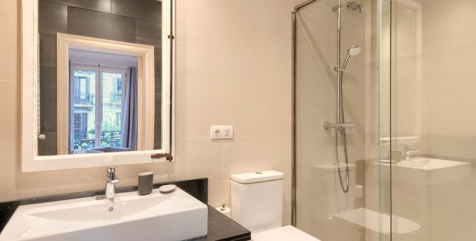  apartment barcelona eixample baño 1
